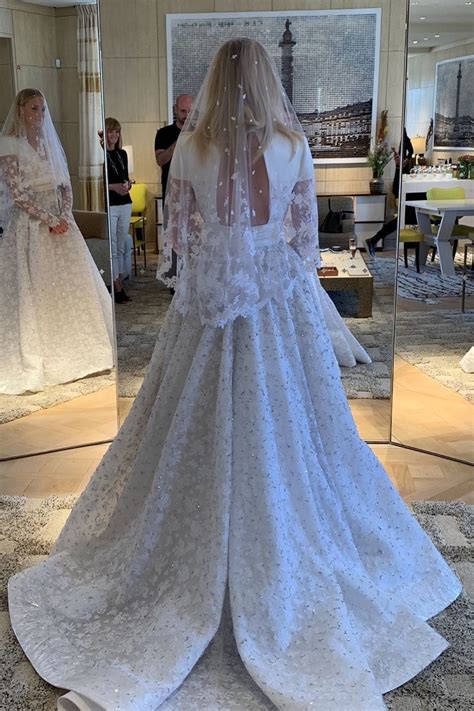 Sophie Turner : sa robe de mariée Louis Vuitton en 8 chiffres 